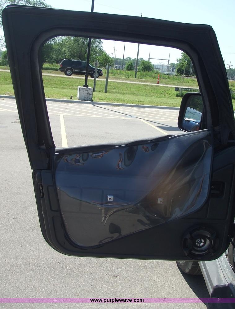 image for item 7107 1993 Jeep Wrangler