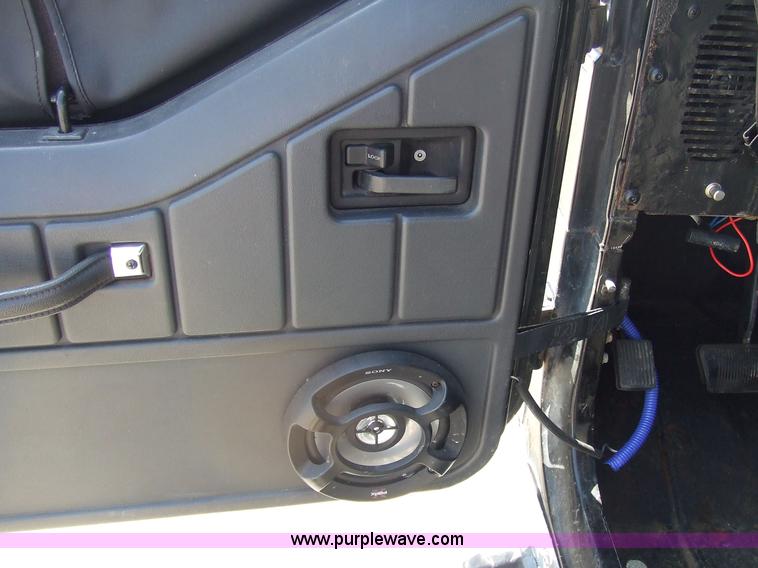 image for item 7107 1993 Jeep Wrangler