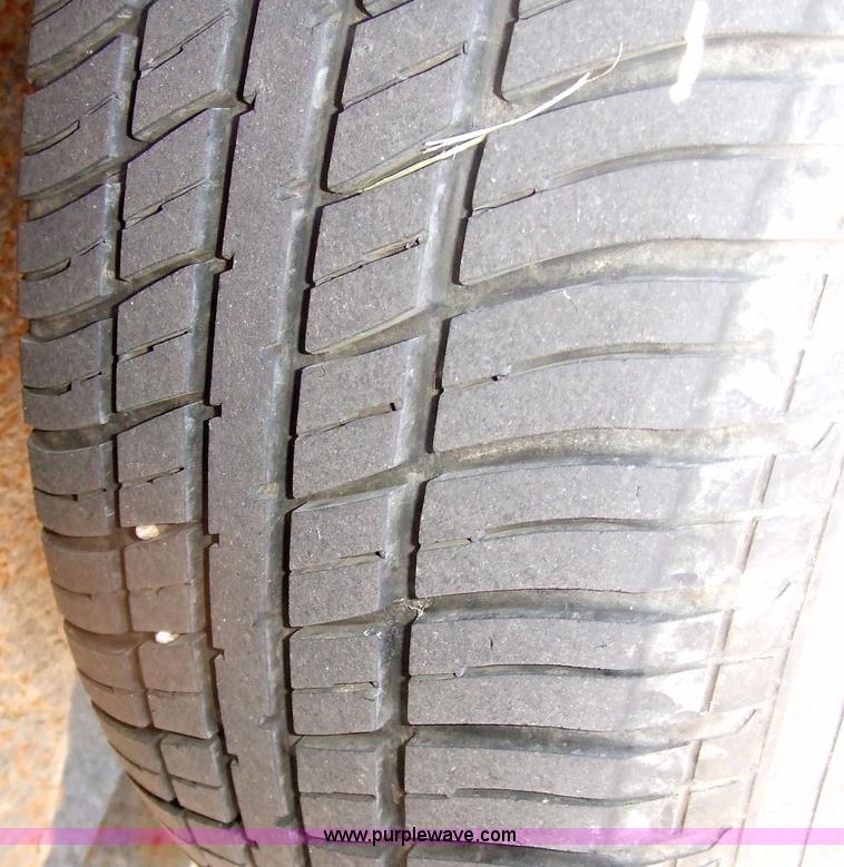 image for item 7107 1993 Jeep Wrangler