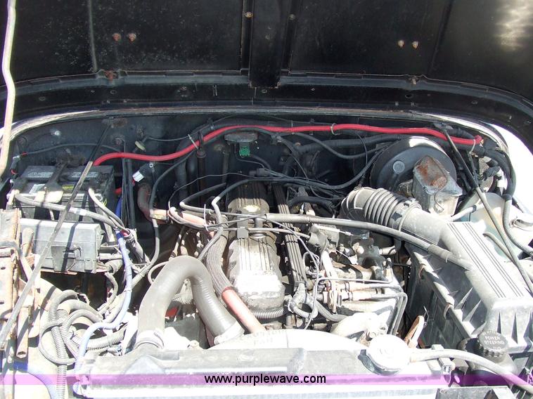 image for item 7107 1993 Jeep Wrangler