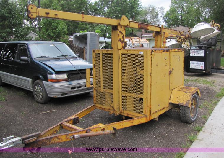 image for item 7153 Allmond LD30TMVE Maxi Light light tower