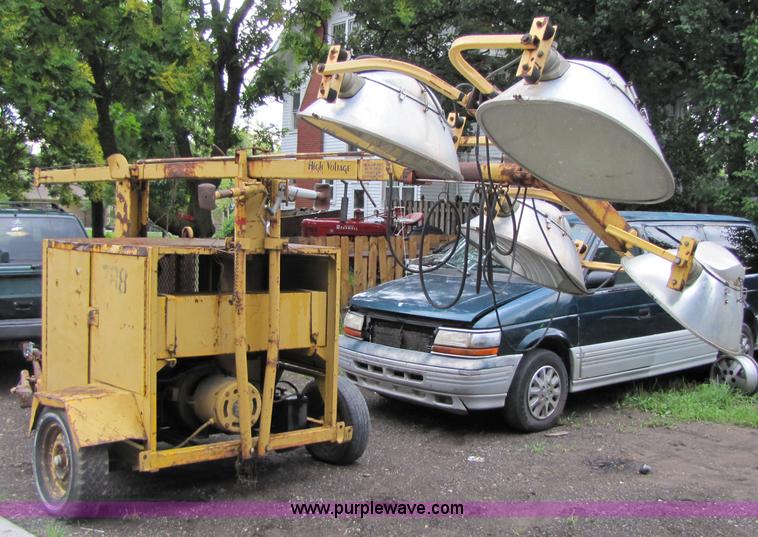 image for item 7153 Allmond LD30TMVE Maxi Light light tower