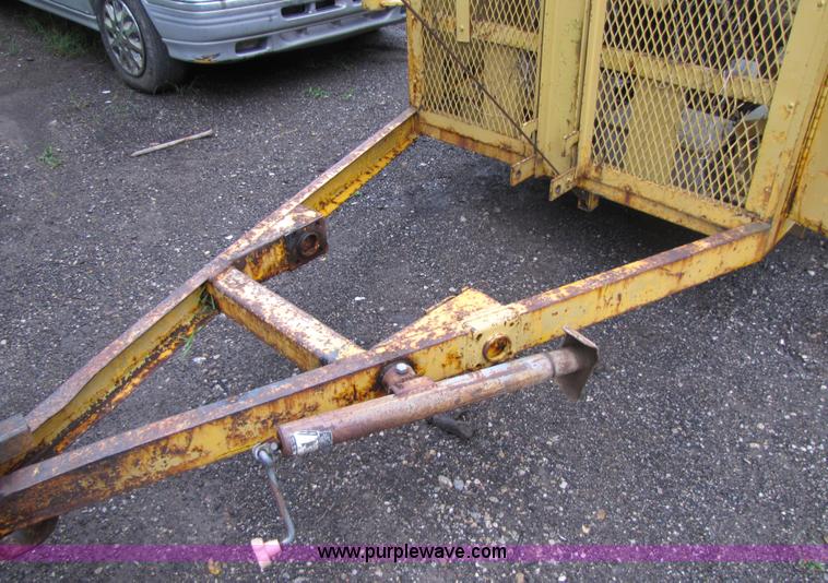 image for item 7153 Allmond LD30TMVE Maxi Light light tower