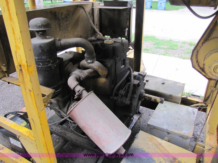 image for item 7153 Allmond LD30TMVE Maxi Light light tower