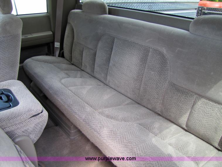 image for item 7236 1996 Chevrolet C2500 extended cab pickup truck