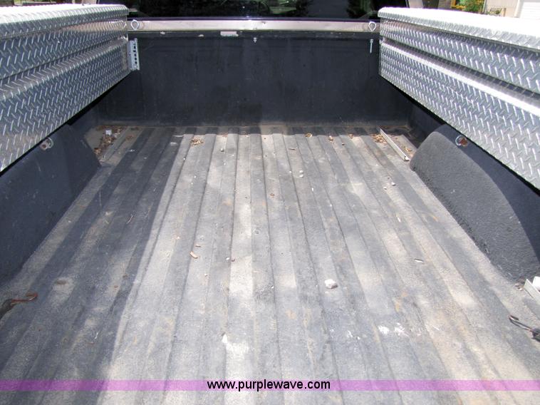 image for item 7236 1996 Chevrolet C2500 extended cab pickup truck