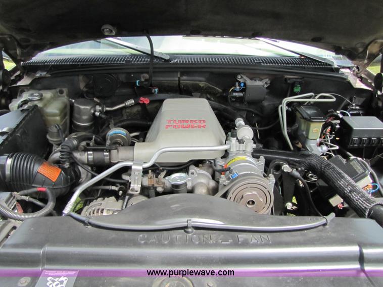 image for item 7236 1996 Chevrolet C2500 extended cab pickup truck