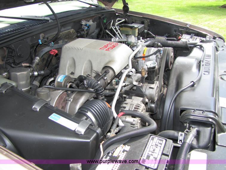 image for item 7236 1996 Chevrolet C2500 extended cab pickup truck