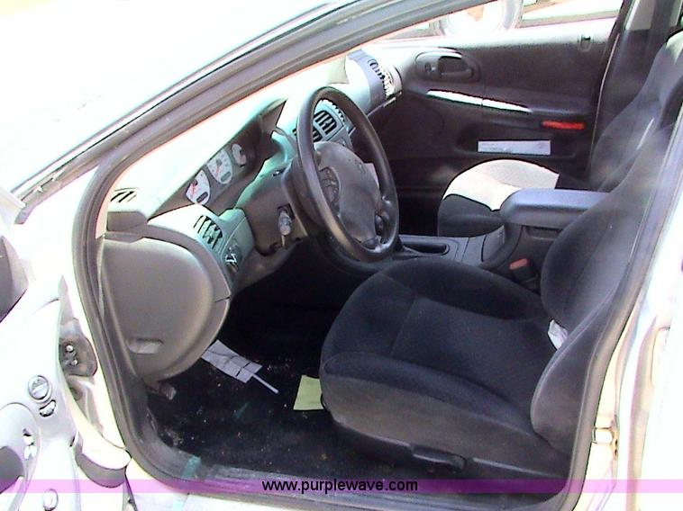 image for item 9001 2001 Dodge Intrepid SE