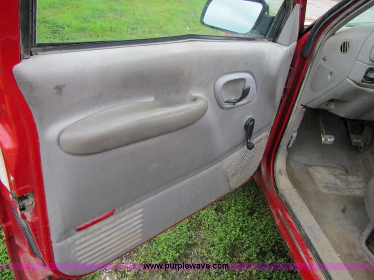 image for item 3050 1995 Chevrolet K2500 pickup truck