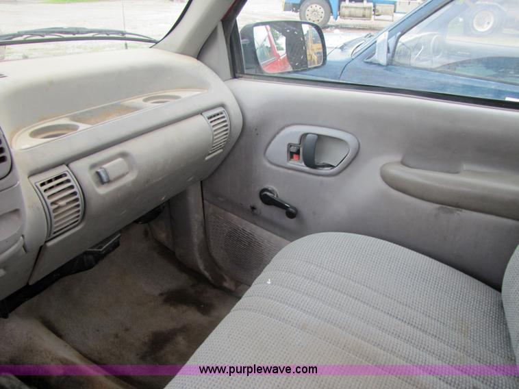 image for item 3050 1995 Chevrolet K2500 pickup truck