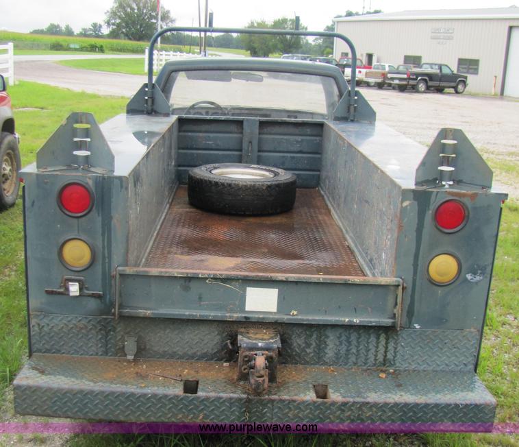 image for item 3051 1985 Chevrolet S-10 utility truck