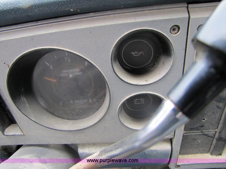 image for item 3051 1985 Chevrolet S-10 utility truck