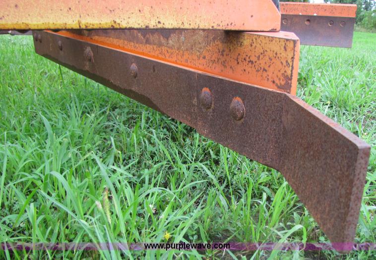 image for item 3052 Bonnell 272-305 road drag