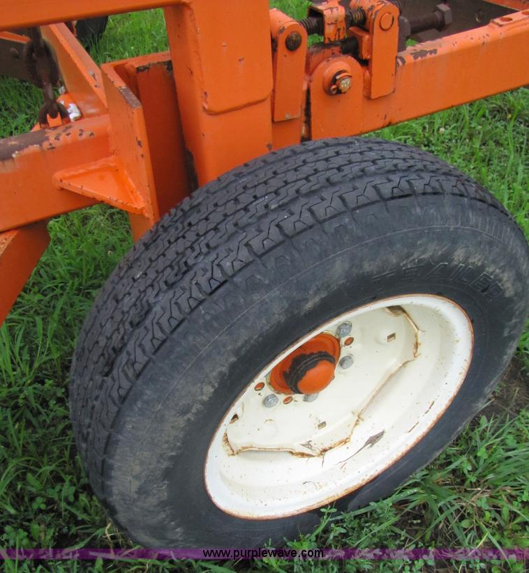 image for item 3052 Bonnell 272-305 road drag