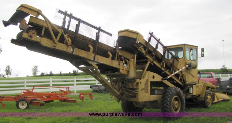 image for item 3053 1986 Athey 7-12D force feed loader