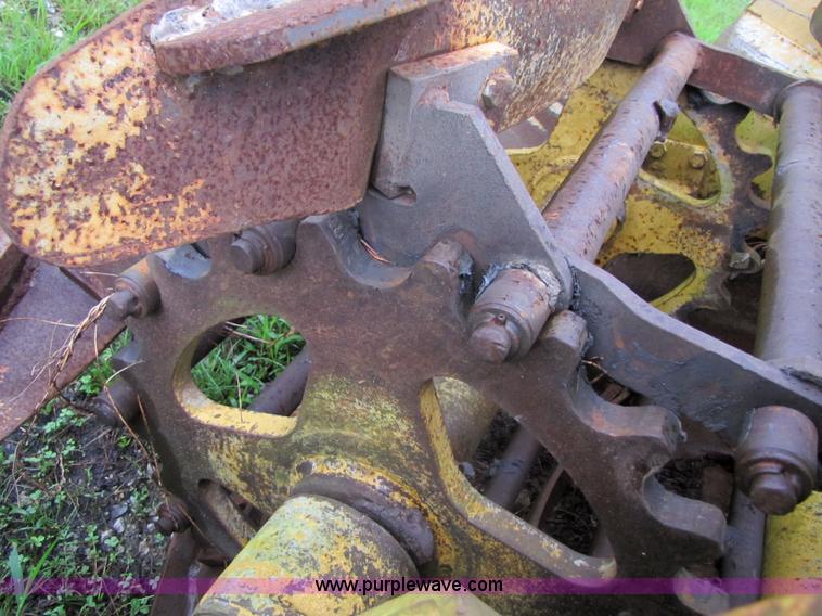 image for item 3053 1986 Athey 7-12D force feed loader