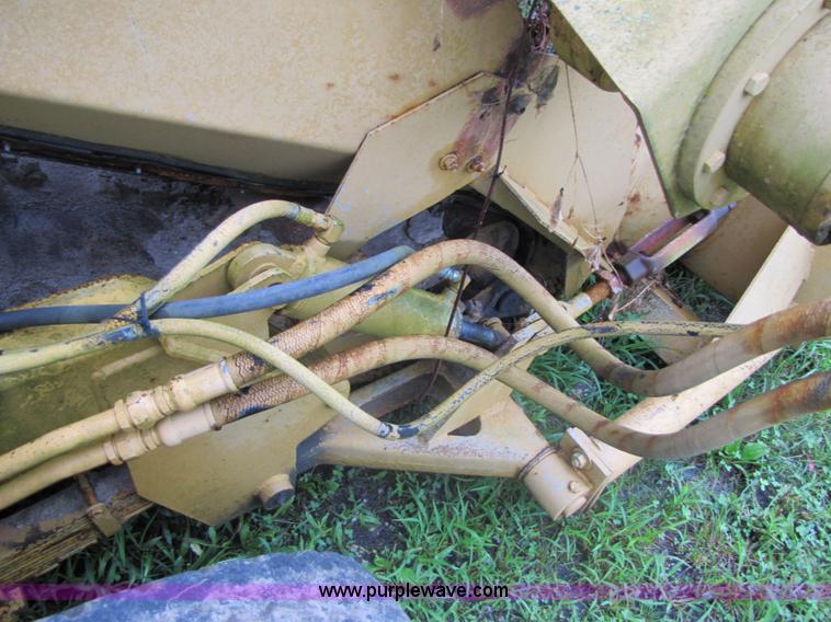 image for item 3053 1986 Athey 7-12D force feed loader