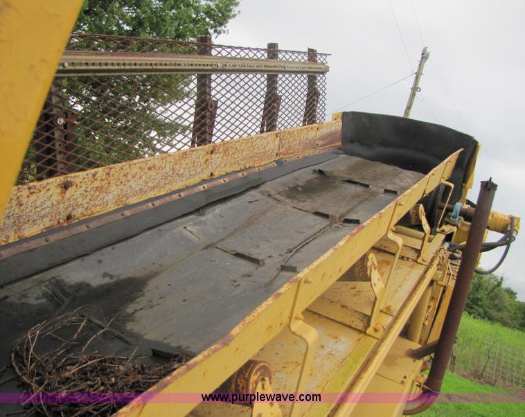 image for item 3053 1986 Athey 7-12D force feed loader