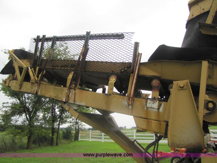 image for item 3053 1986 Athey 7-12D force feed loader