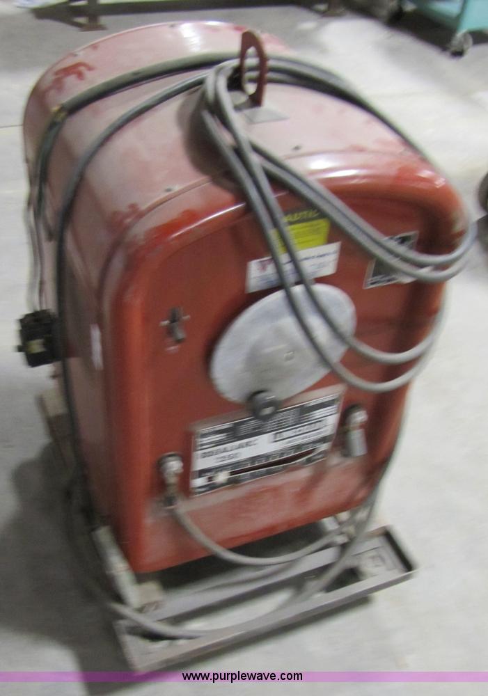 image for item 3545 Lincoln Arc welder Idealarc 250