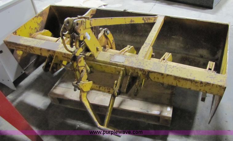 image for item 3552 Servis 6' box blade