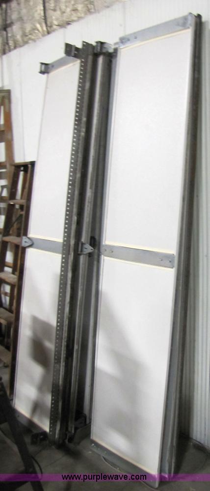 image for item 3555 Garage door