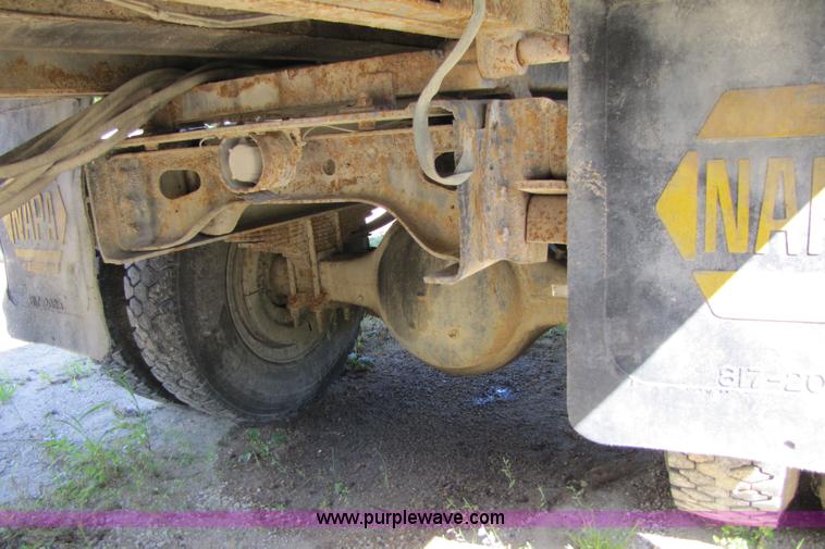 image for item 3605 1979 International 24' flatbed