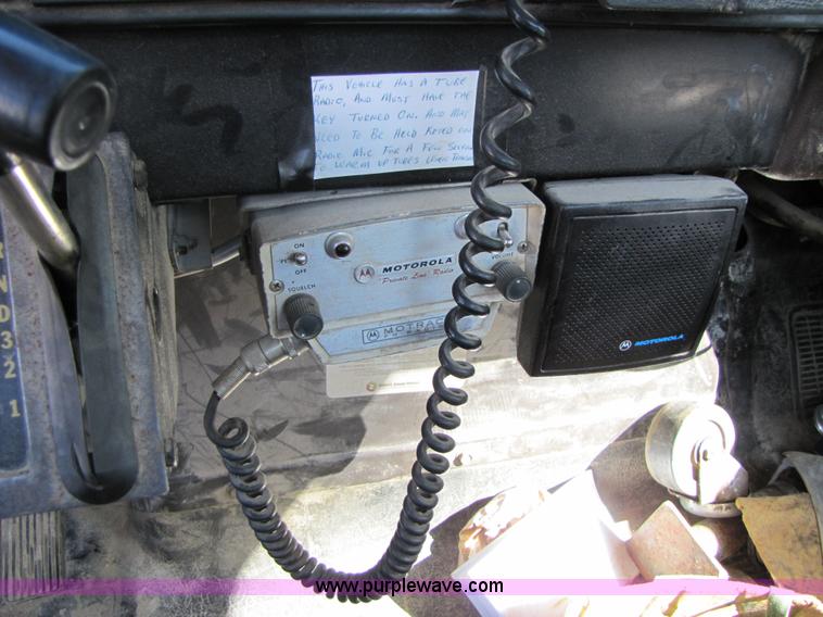 image for item 3605 1979 International 24' flatbed