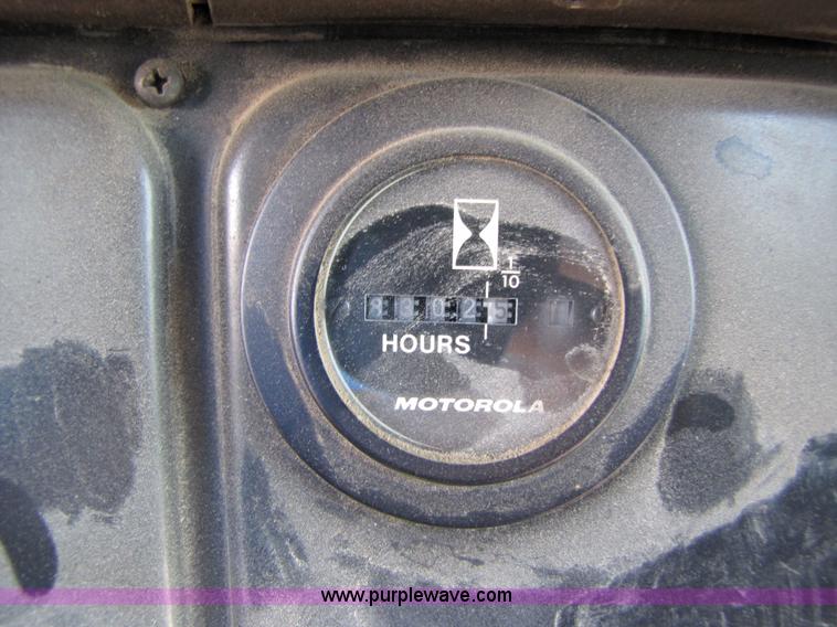 image for item 3605 1979 International 24' flatbed