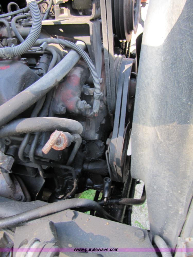 image for item 3605 1979 International 24' flatbed