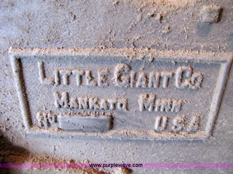 image for item 3606 Little Giant electric hammer