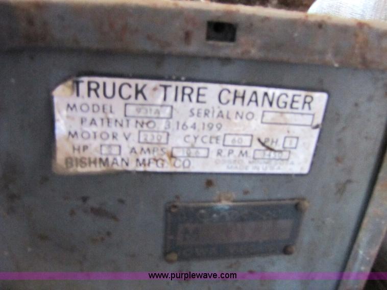 image for item 3608 Truck tire changer