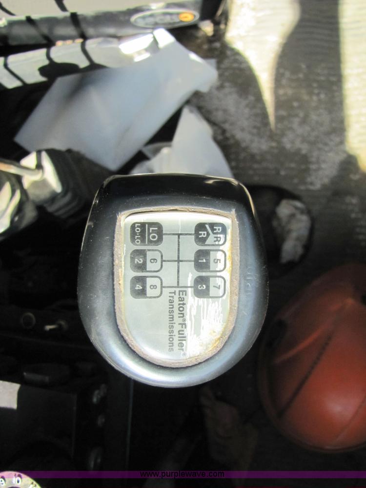 image for item 3610 1991 Ford L9000 dump truck with side snow plow