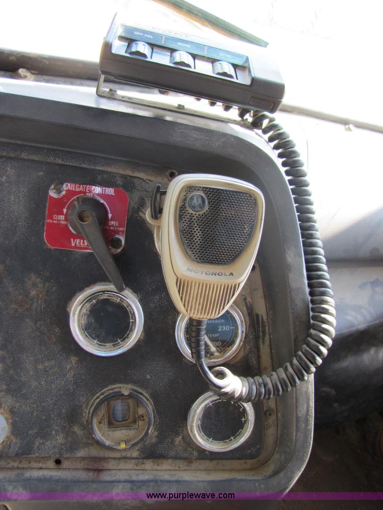 image for item 3610 1991 Ford L9000 dump truck with side snow plow