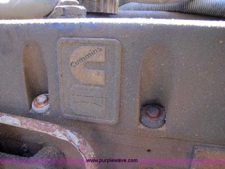 image for item 3610 1991 Ford L9000 dump truck with side snow plow