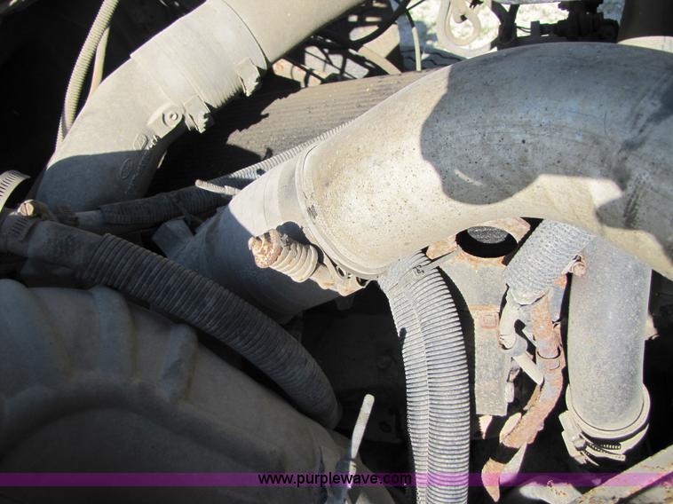 image for item 3610 1991 Ford L9000 dump truck with side snow plow