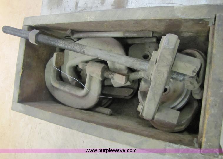 image for item 3619 Engine sleeve puller with attachments