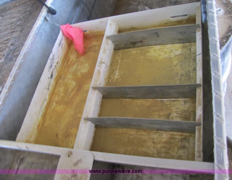 image for item 3622 Weahter Guard diamond plate truck tool box