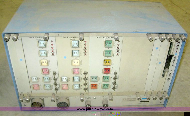 image for item 6877 (4) traffic flashers