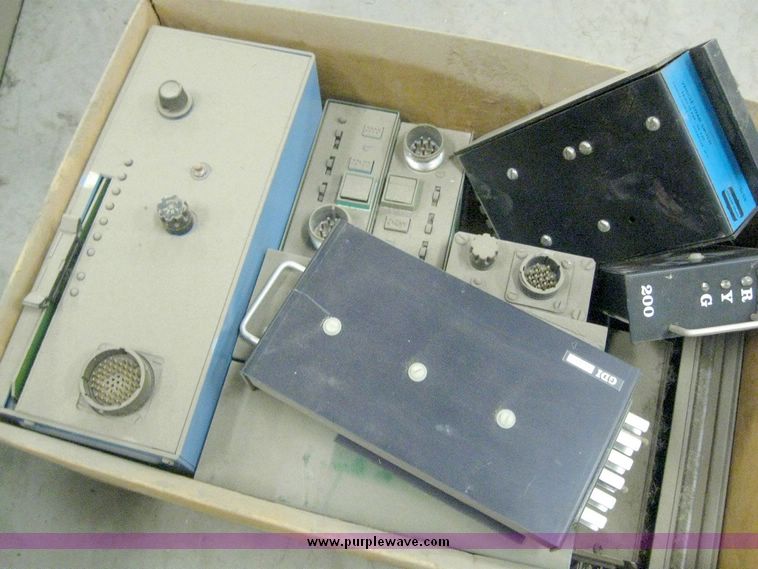 image for item 6877 (4) traffic flashers