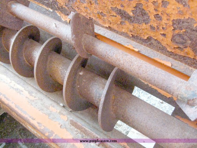 image for item 6893 Henderson 96XDDXLD salt and sand end gate spreader