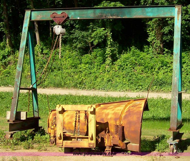 image for item 9100 Gantry overhead crane with 3 ton Porta-Hoist