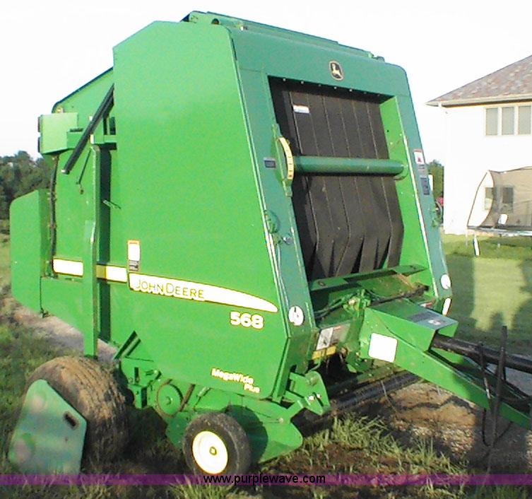 image for item 1001 2008 John Deere 568 baler