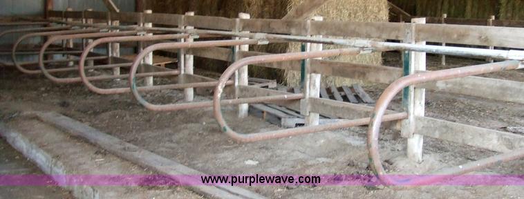 image for item 1802 (80) Albers stalls