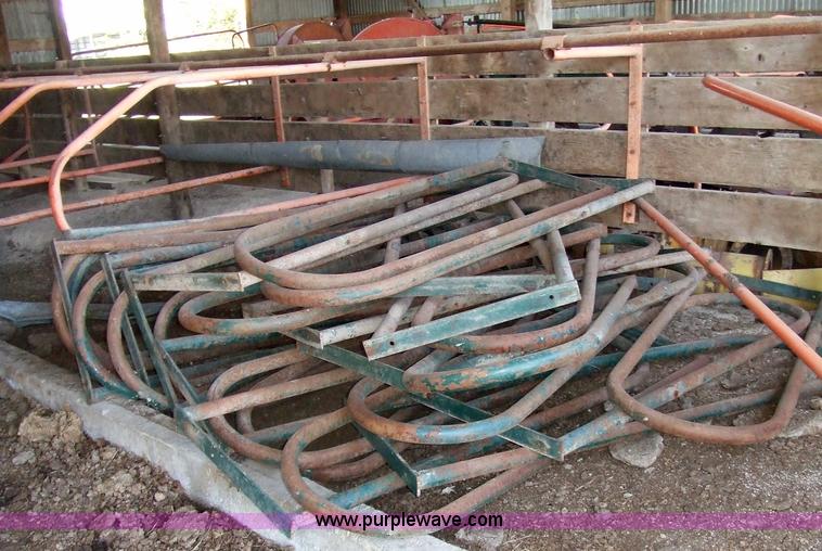 image for item 1802 (80) Albers stalls