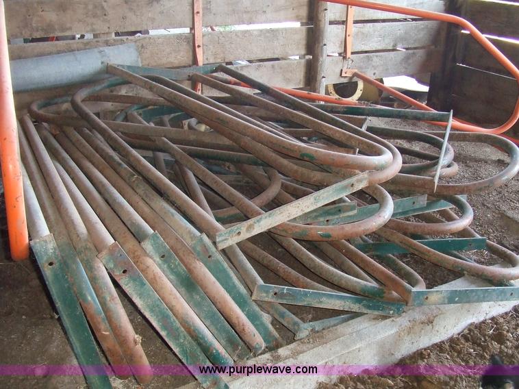 image for item 1802 (80) Albers stalls