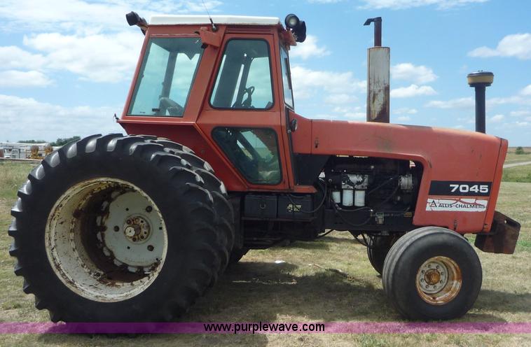 image for item 2162 1978 Allis Chalmers 7045 tractor