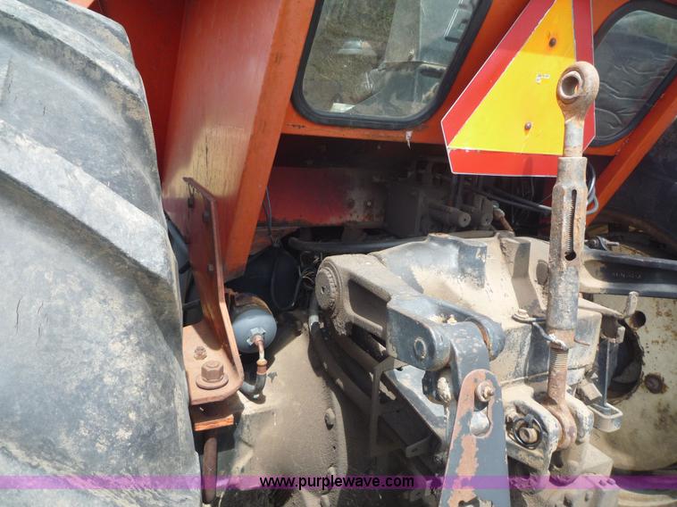 image for item 2162 1978 Allis Chalmers 7045 tractor