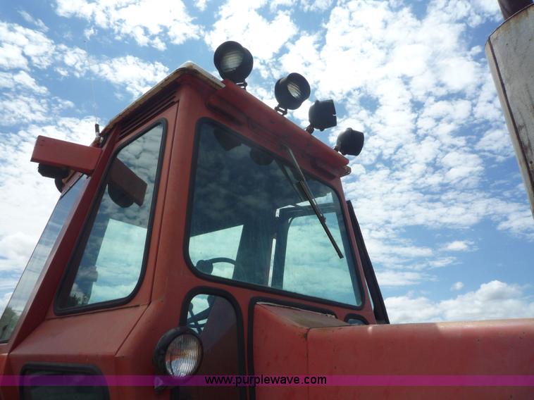 image for item 2162 1978 Allis Chalmers 7045 tractor